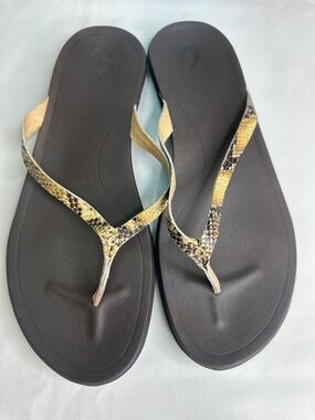 OluKai Snake-Print Gold and Brown Thong Sandals